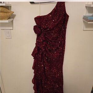 Elegant Burgundy Sequin Gown Maxi